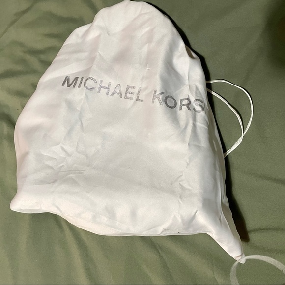 MOVING SALE LOWEST PRICE Michael Kors bag - Picture 2 of 4